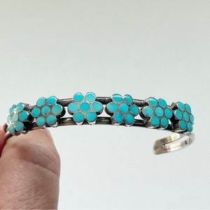 Adorable Southwestern Turquoise Flower Sterling Silver Cuff Bracelet